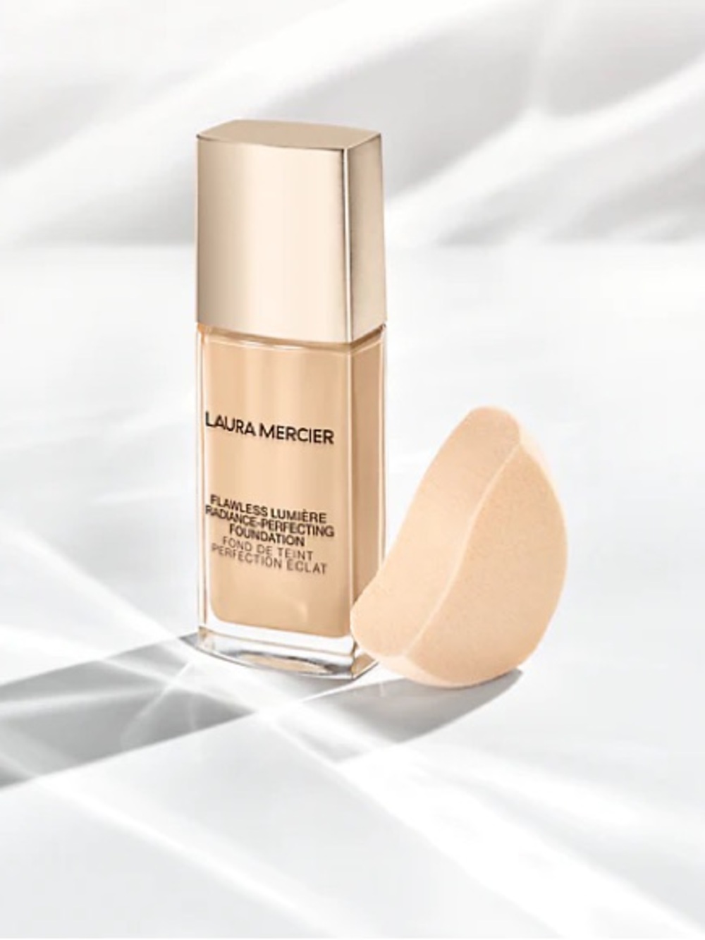 New Laura Mercier Flawless Lumière Foundation  
 OC1 Alabaster
